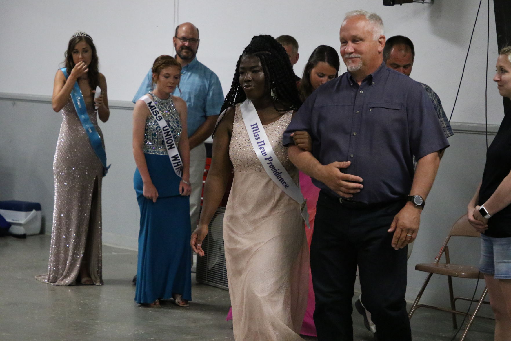 Queen Coronation (16).JPG